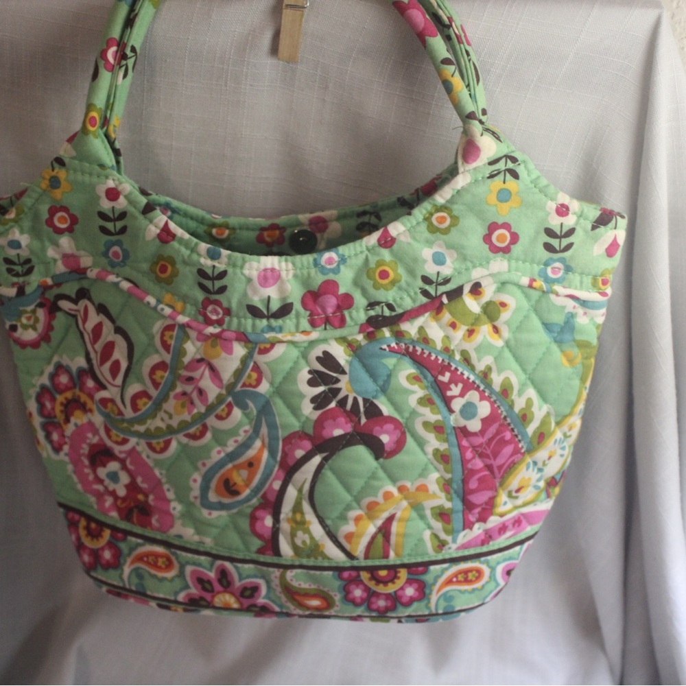 Vera Bradley NEW Green and Pink Quilted Purse Hand Bag